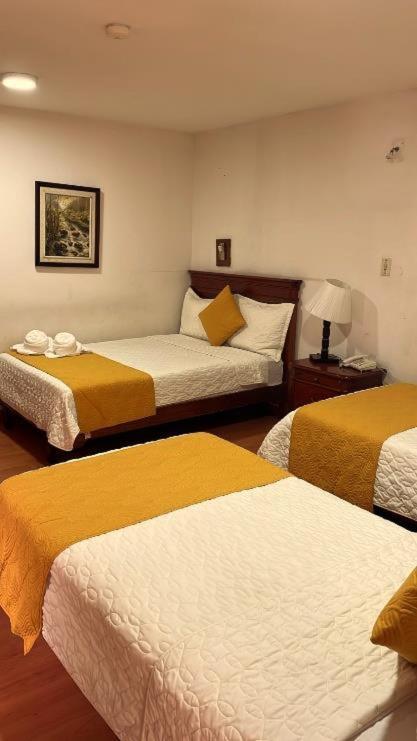 Hotel Coronel Cuenca Exterior photo